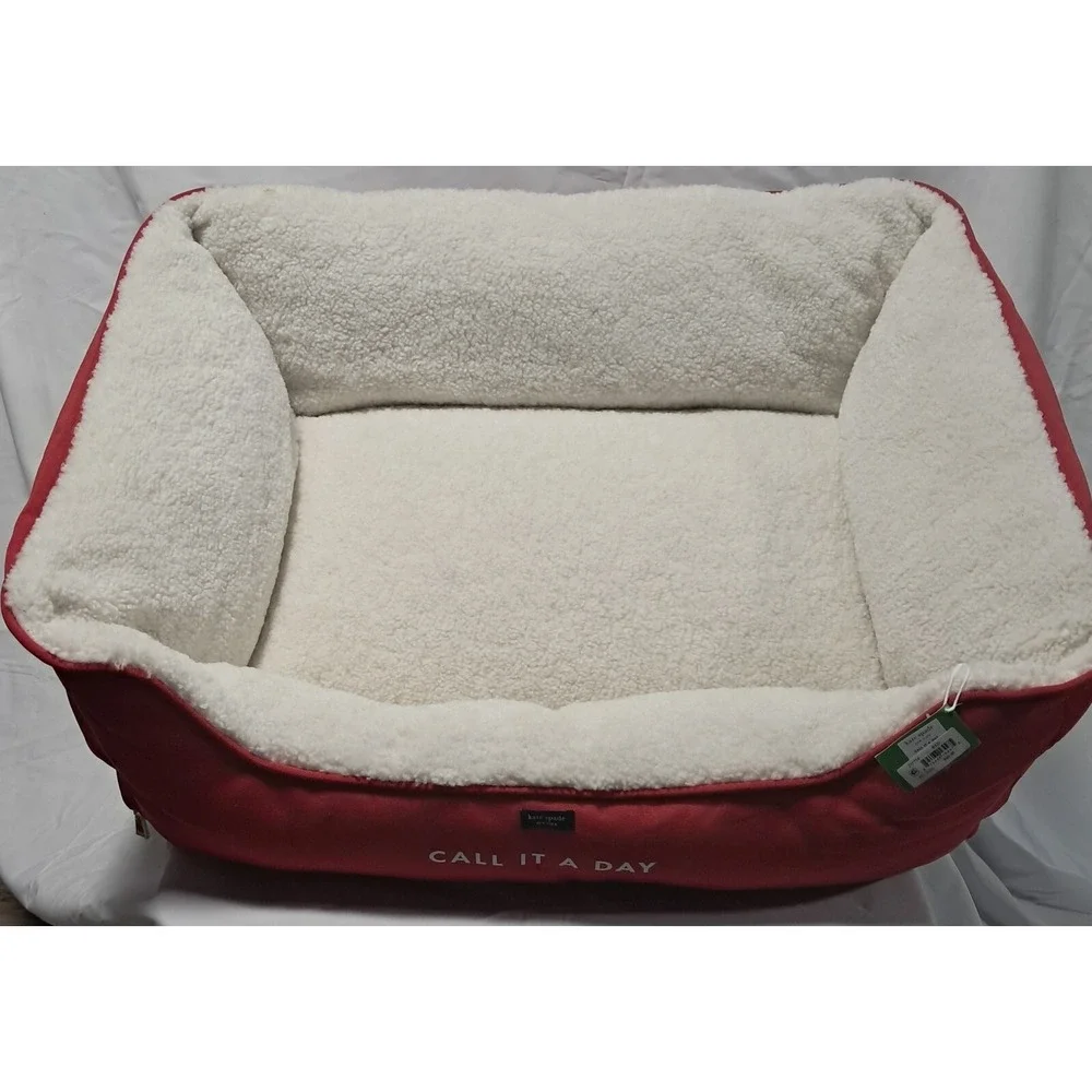 Kate Spade Dog Bed, Big Red, 28 x 22‎ x 10, perfect for your fur-baby